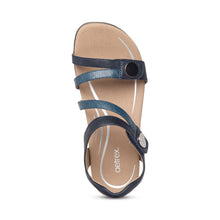 Jess Adjustable Quarter Strap