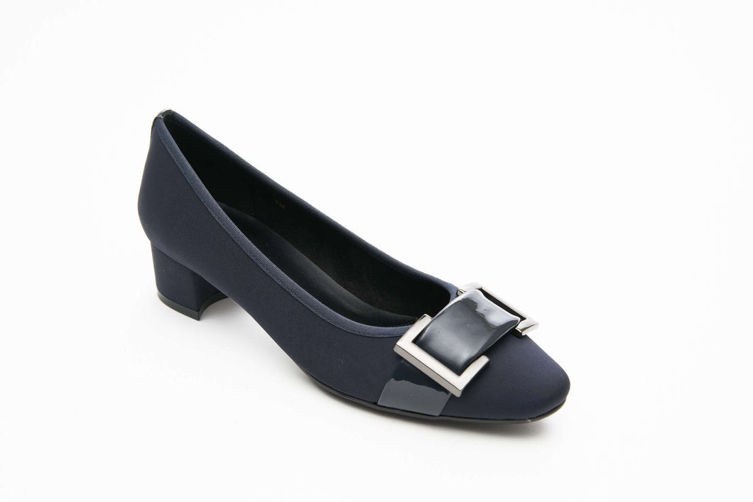 Arette Navy