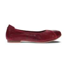 Nairobi Ballet Flat Cherry Lizard