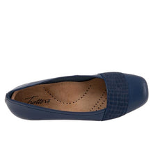 Samantha Navy Croc